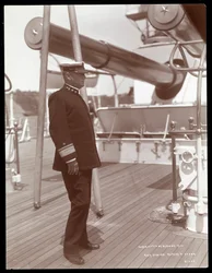 Konteradmiral Robley Dunglison Evans an Deck der U.S.S. Maine, 1906